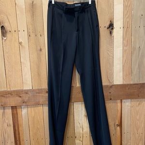 TOM FORD
Pleated Wide-Leg Pants
 size 10 unhemmed